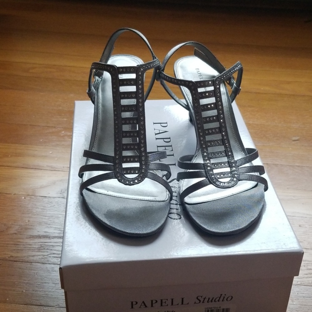 Dress shoes